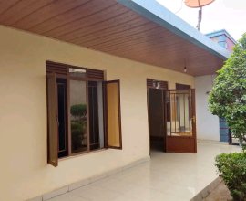 Inzu nziza ikodeshwa kanombe