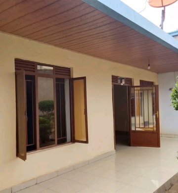 Inzu nziza ikodeshwa kanombe