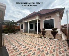 Nice house for sale at Kanombe Kumuvunyi around Kim University and Airport 