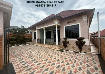 Nice house for sale at Kanombe Kumuvunyi around Kim University and Airport 