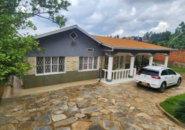A large house for sale in Nyamirambo, Nyakabanda on KN20 Ave, near Green Corner